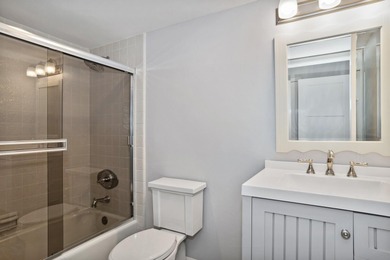 LIVE ON THE BEACH MARCO ISLAND Summit House Upscale complex - photo 16