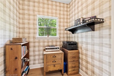 COME EXPLORE KENSINGTON HEIGHTS! This stunning 4-Bedroom, 4 - photo 20