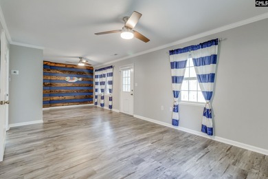 REDUCED!  Recently renovated, large lakefront home. SOLD - photo 21