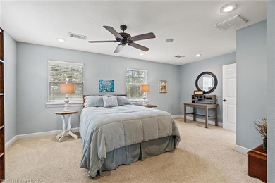 COME EXPLORE KENSINGTON HEIGHTS! This stunning 4-Bedroom, 4 - photo 24