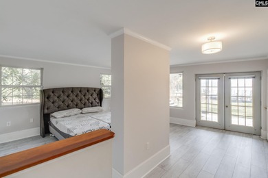 REDUCED!  Recently renovated, large lakefront home. SOLD - photo 32