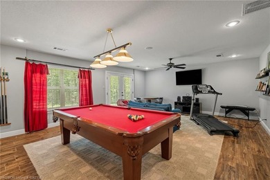 COME EXPLORE KENSINGTON HEIGHTS! This stunning 4-Bedroom, 4 - photo 32