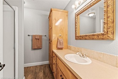 COME EXPLORE KENSINGTON HEIGHTS! This stunning 4-Bedroom, 4 - photo 34