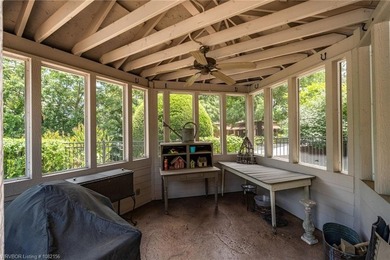 COME EXPLORE KENSINGTON HEIGHTS! This stunning 4-Bedroom, 4 - photo 38