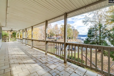REDUCED!  Recently renovated, large lakefront home. SOLD - photo 39