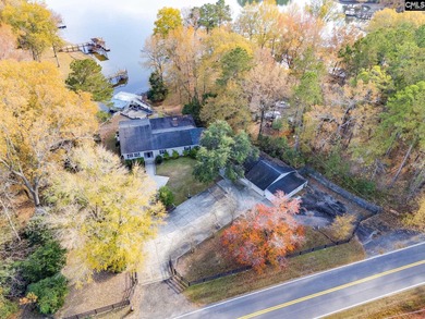 REDUCED!  Recently renovated, large lakefront home. SOLD - photo 44