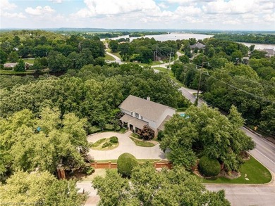 COME EXPLORE KENSINGTON HEIGHTS! This stunning 4-Bedroom, 4 - photo 45