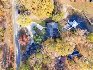REDUCED!  Recently renovated, large lakefront home. SOLD - photo 46