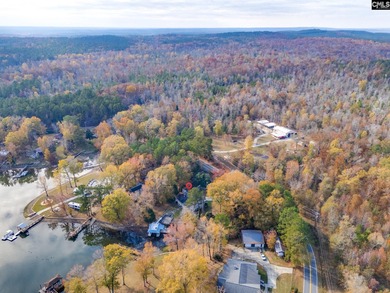 REDUCED!  Recently renovated, large lakefront home. SOLD - photo 47