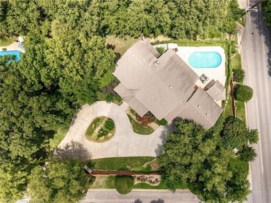 COME EXPLORE KENSINGTON HEIGHTS! This stunning 4-Bedroom, 4 - photo 47