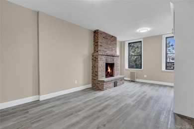 This attractive triplex has a beautifully restored facade that - photo 11