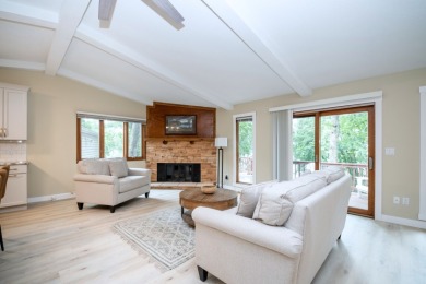 Large Lakefront Property an Ideal Weekend Retreat - photo 9