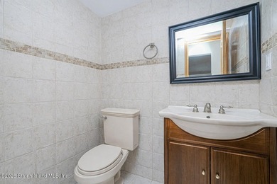 Welcome to 31 4th Court! This stunning 1-family colonial, is - photo 18