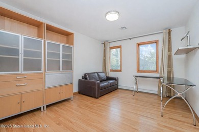 Welcome to 31 4th Court! This stunning 1-family colonial, is - photo 20