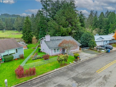 North Umpqua River Home For Sale in Reedsport Oregon