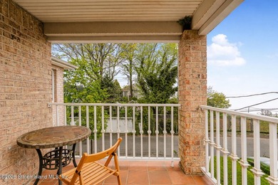 Welcome to 31 4th Court! This stunning 1-family colonial, is - photo 22