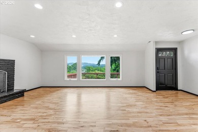 Discover the perfect blend of privacy, versatility, and Columbia - photo 6