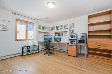Welcome to 31 4th Court! This stunning 1-family colonial, is - photo 30