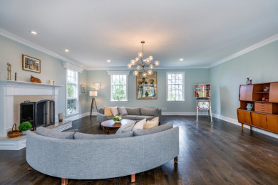 Grand Open Plan Lake home w/Classic Design - photo 10