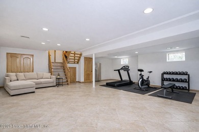 Welcome to 31 4th Court! This stunning 1-family colonial, is - photo 35