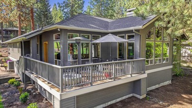 Step into luxury w/two beautifully remodeled bathrooms - photo 2