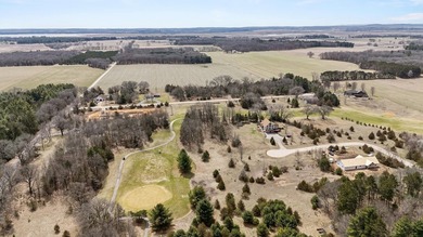 Perfectly positioned along the 14th fairway of the desirable - photo 3