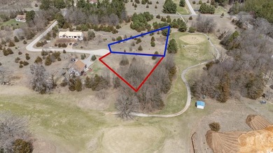 Perfectly positioned along the 14th fairway of the desirable - photo 9