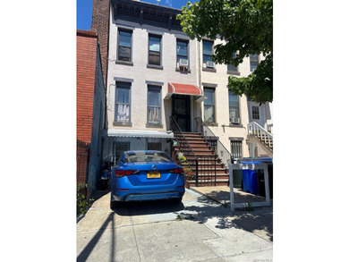 Step into timeless Brooklyn elegance at this classic 1905 - photo 1
