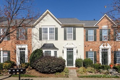 Lake Norman Townhome/Townhouse For Sale in Huntersville North Carolina