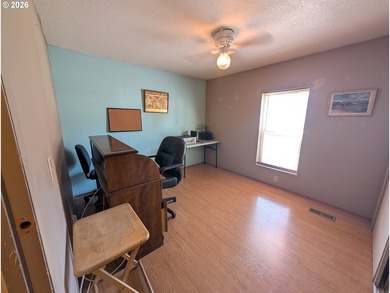 Welcome to this well-maintained manufactured home in the - photo 12