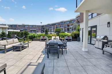 One of the most unique luxury condos at The Residences at Glen - photo 4