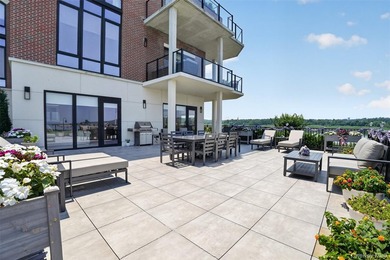 One of the most unique luxury condos at The Residences at Glen - photo 10