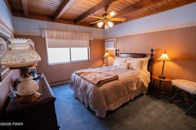 GOLF COURSE VIEWS! Welcome to your Pocono escape! This bright - photo 33