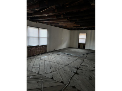 This spacious professional office building offers over 5,000 - photo 37