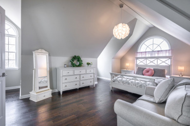 Grand Open Plan Lake home w/Classic Design - photo 22