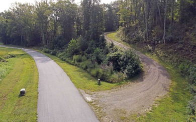 Large Lot 7.99 acres in Riverwalk on the Hiwassee, Murphy NC - photo 4