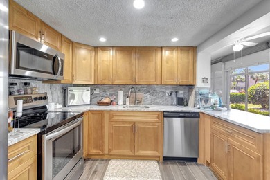 Rare 1st Floor Gem in Isle of Capri - Fully Updated! Experience - photo 8