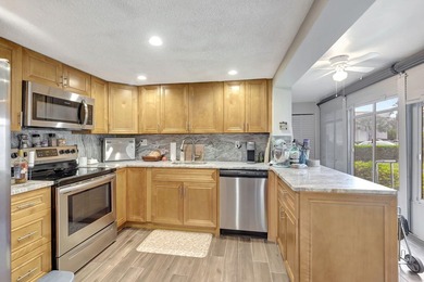 Rare 1st Floor Gem in Isle of Capri - Fully Updated! Experience - photo 9