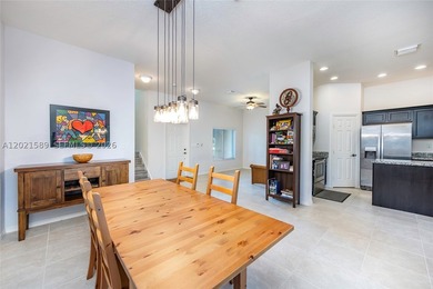 Beautiful 3-bedroom, 2.5-bath corner-unit townhome features - photo 8