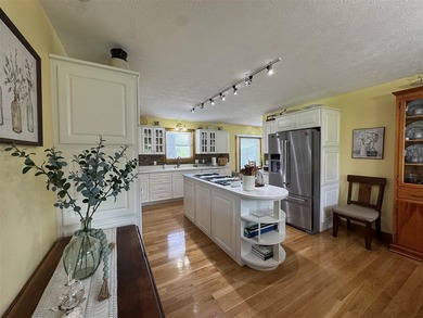 This is peaceful living at it's best. This brick beauty boasts - photo 16