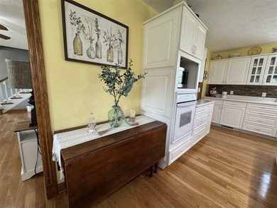 This is peaceful living at it's best. This brick beauty boasts - photo 17