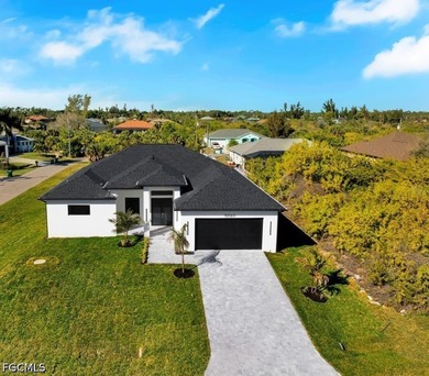 Brand-new construction with a clean, modern coastal vibe in Port - photo 1