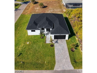 Brand-new construction with a clean, modern coastal vibe in Port - photo 4