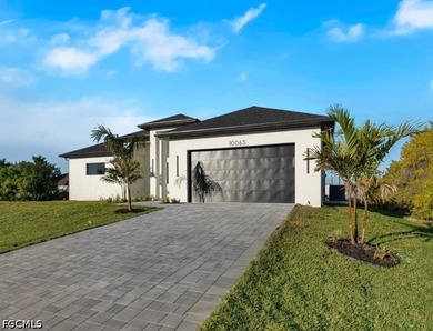 Brand-new construction with a clean, modern coastal vibe in Port - photo 6