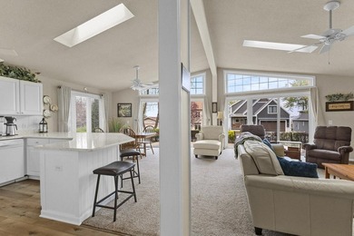Perfect for those craving lake living without the waterfront - photo 4