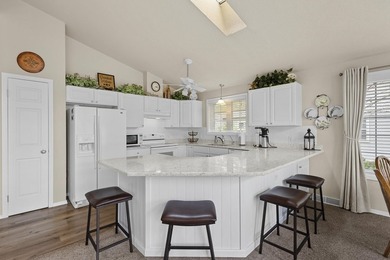 Perfect for those craving lake living without the waterfront - photo 6