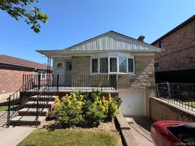 Welcome to this well-maintained, move-in ready high-ranch home - photo 2