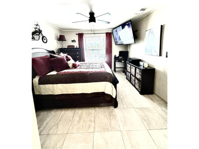 Welcome to this inviting three-bedroom, two-bathroom - photo 40