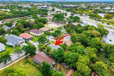 Irreplaceable East Boca location. Walking Distance from Mizner - photo 5