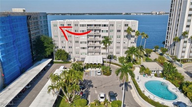 Caloosahatchee River Condo For Sale in Fort Myers Florida